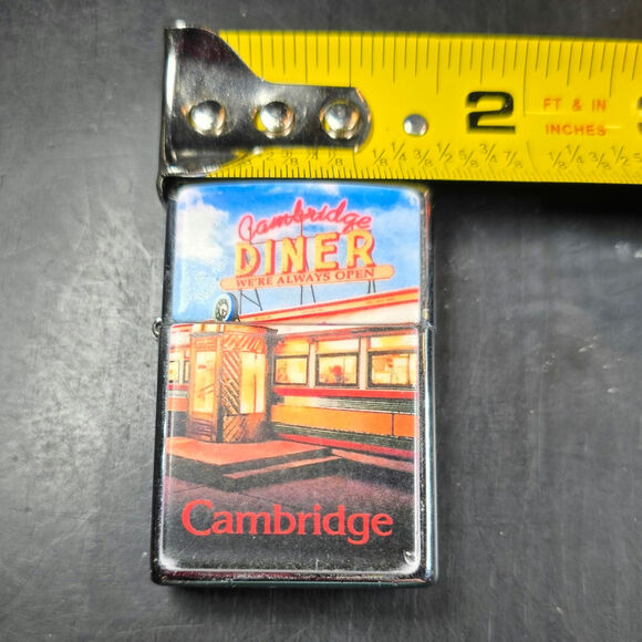 ZIPPO 1997 CAMBRIDGE DINER POLISHED CHROME LIGHTER 370S IN BOX EXCELLENT COND. - Picture 8 of 13